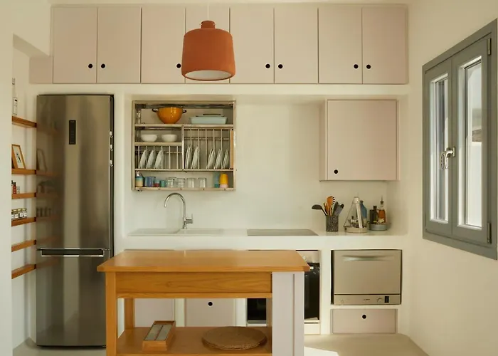 Feriehus Isychos House - Tranquil Oasis *